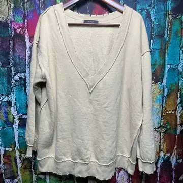 w closet 더블 클로젯 V넥 데미지 가공 맨투맨 트레이닝복