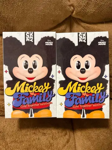 POP MART 미키 패밀리 키체인 미개봉