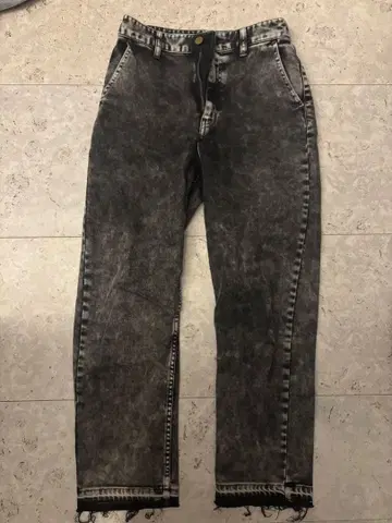 Lily Brown 스트레이트 청바지 블랙