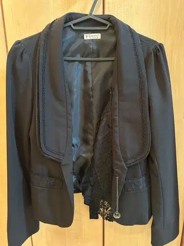 axes 세레모니 수트 3세트 블랙 화이트