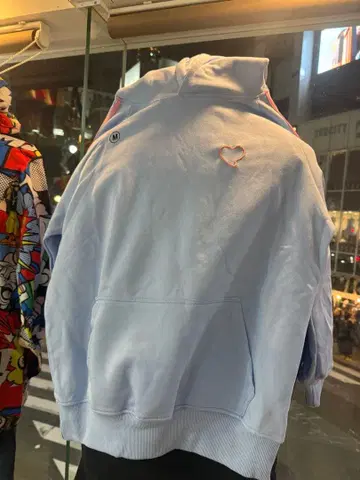 SPREAD THE ALOHA 스카이블루 후드 부착 후드티