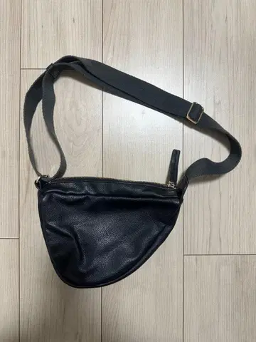 beautyandyouth 숄더백