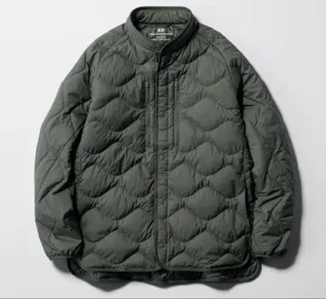 UNIQLO 화이트 마운티니어링 리사이클 다운 자켓 올리브