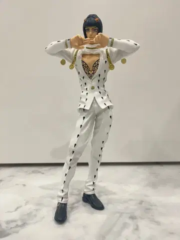 부챠라티 피규어 화이트 도트 제일복권