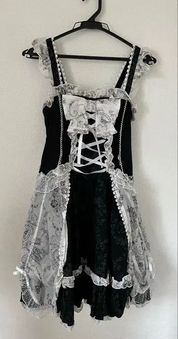 h.NAOTO Frill 원피스