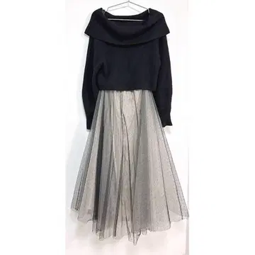 오프숄더 니트 풀오버 & 샤샤 스커트 세트