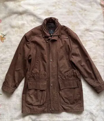 브라운 캐주얼 자켓 후드 부착