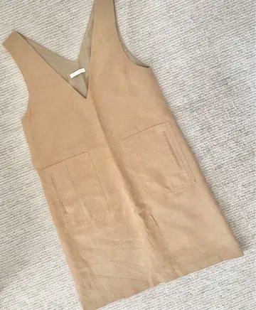 AG by aquagirl 베이지 V넥 원피스