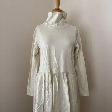 Live in Comfort 이너 원피스 화이트