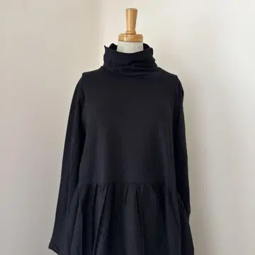 Live in Comfort 이너 원피스 블랙