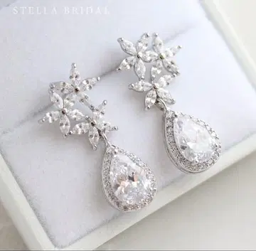 지르코니아 웨딩 귀걸이 Stella Bridal