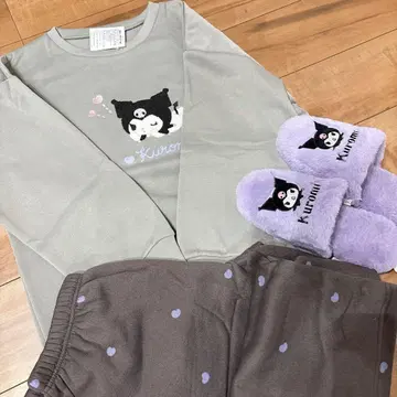 [ 미사용 새상품 ] 신상품! 쿠로미 룸웨어 슬리퍼 세트