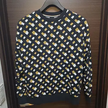 HUGO BOSS 휴고보스 모노그램 맨투맨 트레이닝복 스웨터