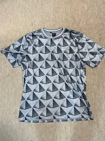 HUF TRINITY S/S 사커 저지 티셔츠 그레이