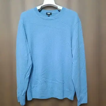 새상품급 유니클로 남성용 캐시미어 100% 크루넥 스웨터 M 사이즈