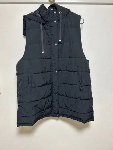 HK WORKS LONDON 롱 다운 베스트 LL 블랙