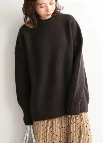 이에나 AQUA 크루넥 풀오버