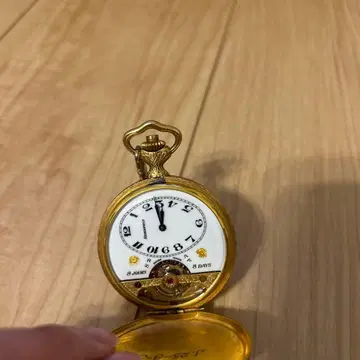 헤브도마스 회중시계 8일 태엽 감기 기능 사슴 조각 포함