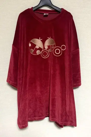 츠유 새상품급 빅 실루엣 벨로아 티셔츠