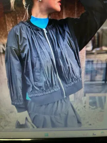 엔폴드 지난 시즌 니트 타프타 블루종 블랙