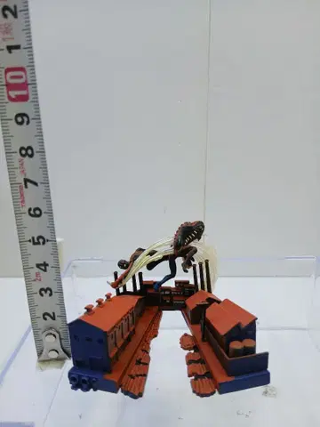 울트라맨 피규어 공장 장면