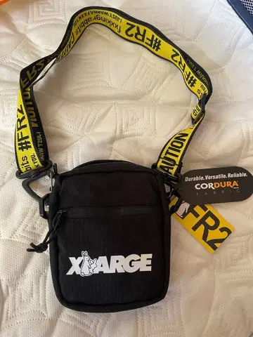 미사용 새상품 FR2 숄더백 XLARGE