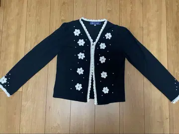 엠즈 그레이시 꽃과 펄 비즈가 귀여운 가디건 40