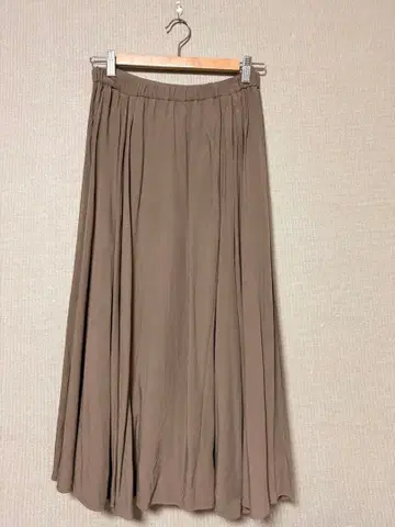 밴야드 스톰 플리츠 스커트 롱 스커트