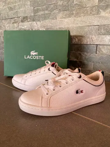 [ 미사용 새상품 ] LACOSTE 라코스테 화이트 스니커즈 23.5cm