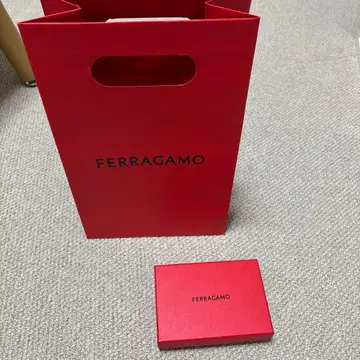 [ 새상품 ] FERRAGAMO 명함지갑 빨간색