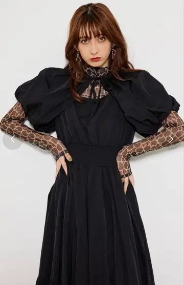 rienda 리엔다 볼레로 퍼프 SLV 플레어 OP 블랙 원피스