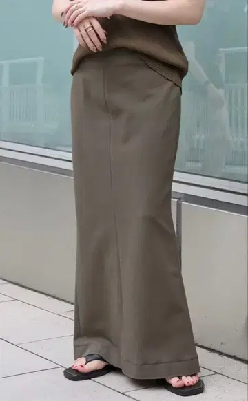 AP STUDIO 플랩 테일 스트레치 스커트 새상품 미사용 택 포함