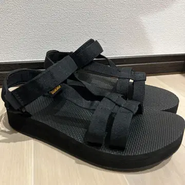 Teva (테바) 스포츠 샌들 블랙