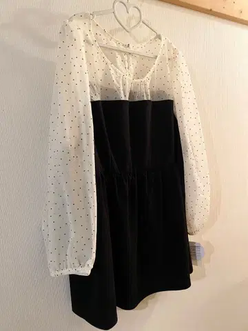 택 포함 새상품! INCEDE 시어 도트 페플럼 블라우스 빅 사이즈