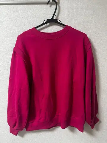 RODEO CROWNS 핑크 맨투맨 소매 탈부착 가능