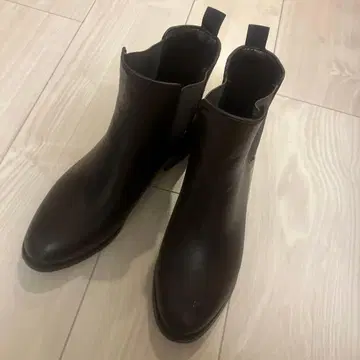 SHIPS 다크 브라운 사이드 고어 부츠 가죽