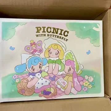 PICNIC WITH BUTTERFLY 피규어 세트