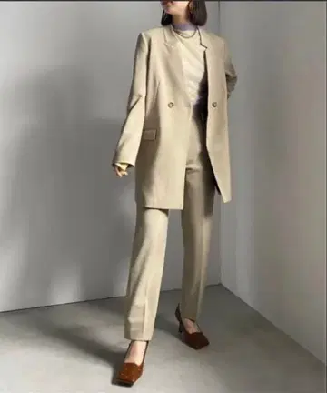 베이지 자켓 팬츠 셋업