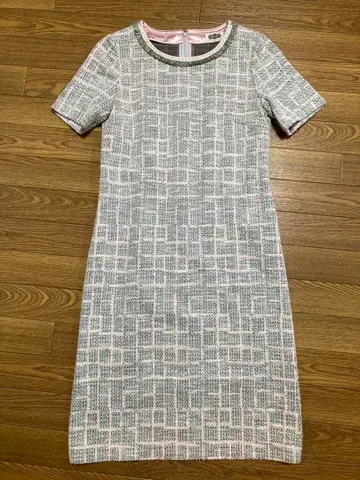 새상품급 REGENCE 체크 무늬 원피스