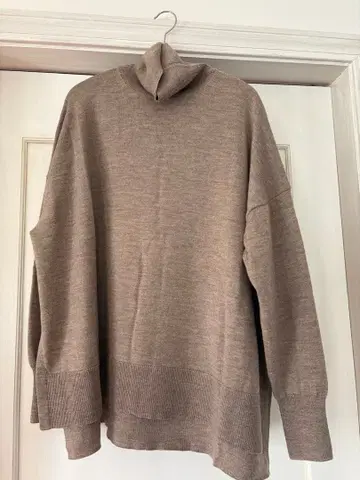 relume 터틀넥 스웨터 베이지