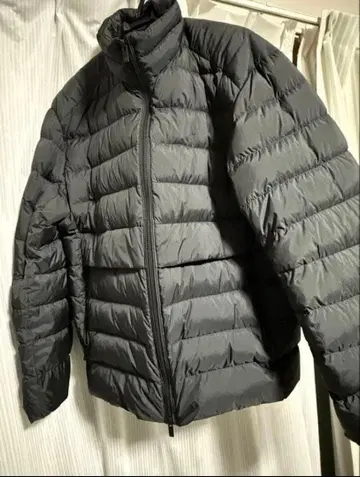 유니클로 +J 라이트 다운 자켓 XL 블랙