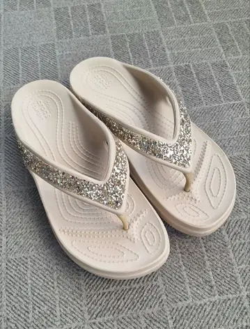 Crocs 글리터 비치 샌들 W 6