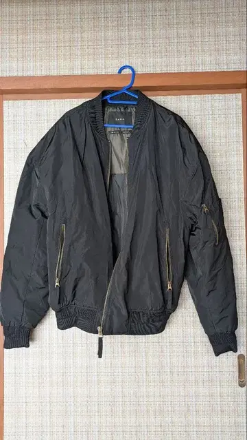 ZARA 블랙 MA-1 플라이트 자켓