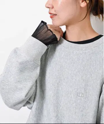 JOURNAL STANDARDrelume 오간자 커프스 크루넥 TEE