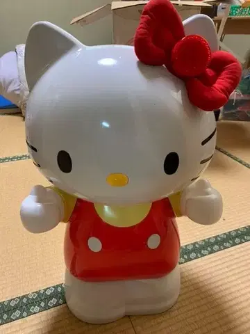 리본이 빛나는 커다란 헬로키티