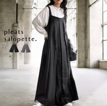 새상품 미사용 택 포함 안티카 antiqua 플리츠 살로펫 블랙