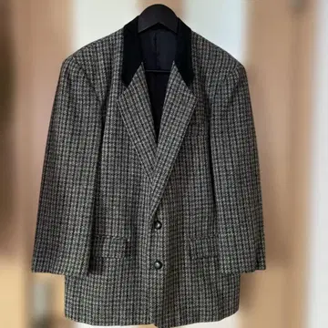 해리스 트위드 [ BIGI ] 그레이 계열 체크 무늬 테일러드 자켓