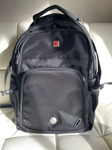 SWISSWIN 스위스윈 30L 발수 통기성 나일론 다기능 백팩