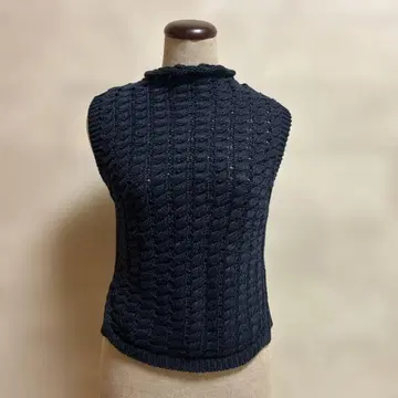 맥피 니트 베스트 S 사이즈 새상품급