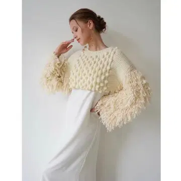 Acka fringe short knit